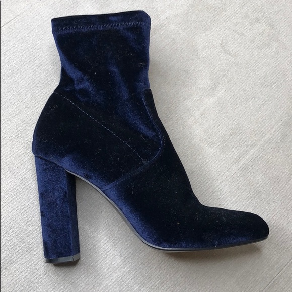 Steve Madden Shoes - Steve Madden Blue Velvet Booties Sz 6.5 LB